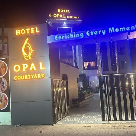אגרה Hotel Opal Courtyard מראה חיצוני תמונה