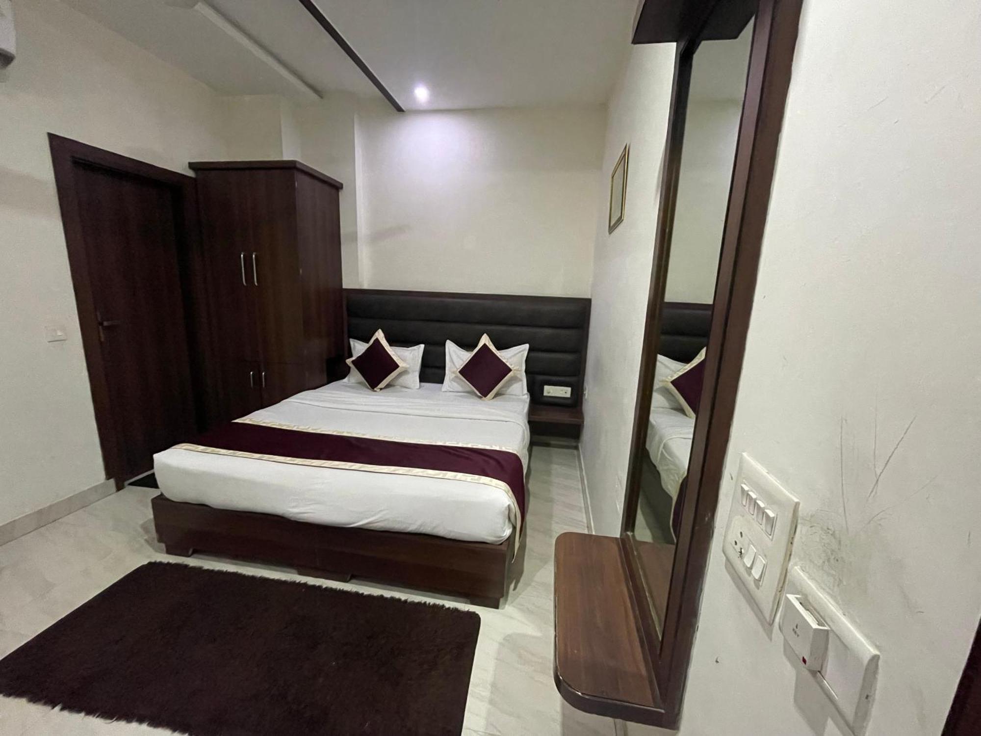 אגרה Hotel Opal Courtyard מראה חיצוני תמונה