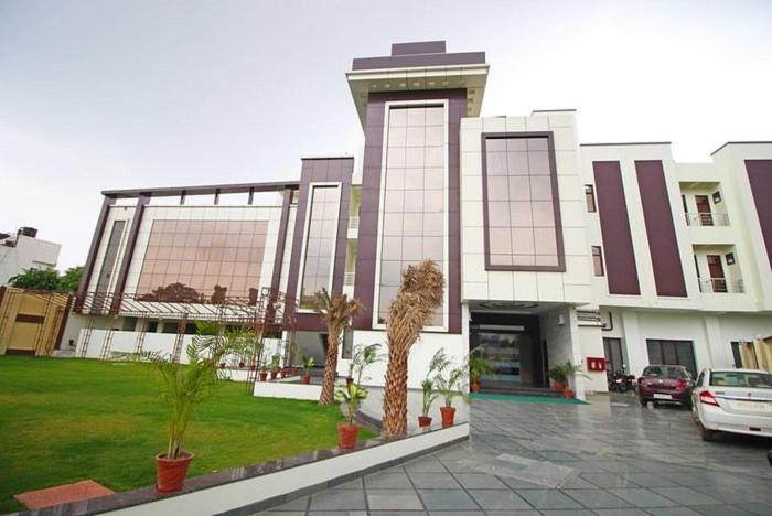 אגרה Hotel Opal Courtyard מראה חיצוני תמונה